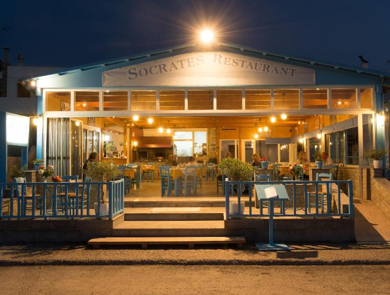 Socrates Apartments & Restaurant image