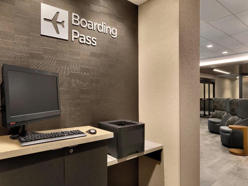 Courtyard By Marriott St Paul Woodbury