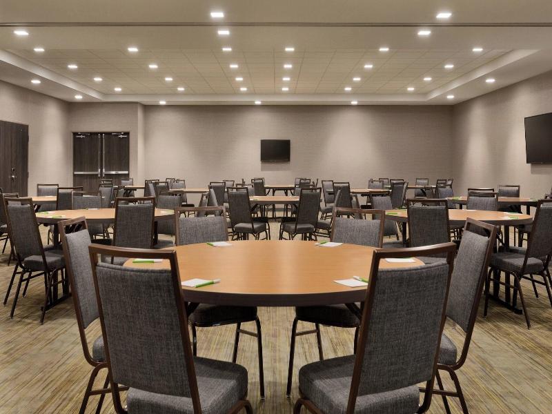 Courtyard By Marriott St Paul Woodbury image
