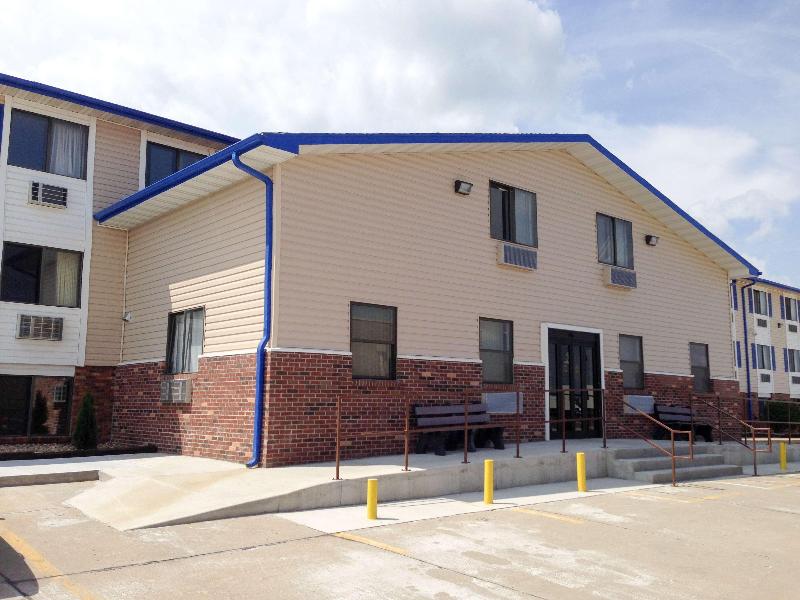 Motel 6 Sedalia, MO image