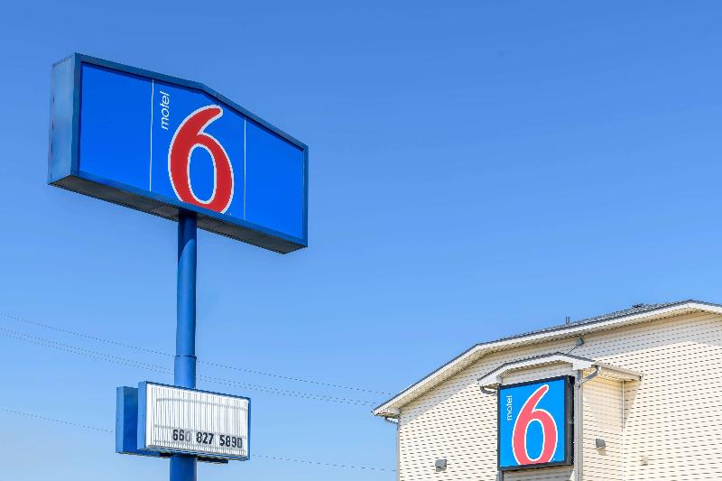 Motel 6 Sedalia, MO image