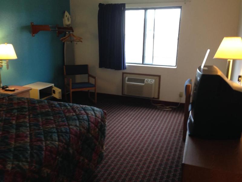 Motel 6 Sedalia, MO image