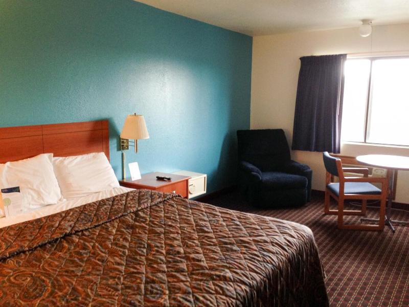 Motel 6 Sedalia, MO image