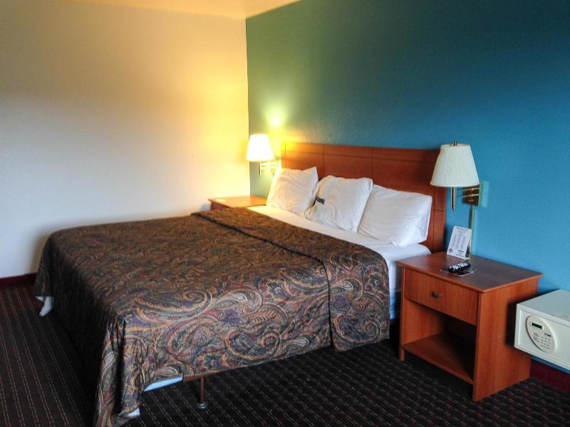 Motel 6 Sedalia, MO image