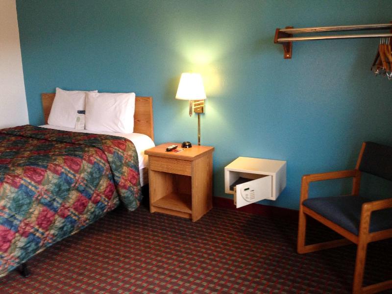 Motel 6 Sedalia, MO image