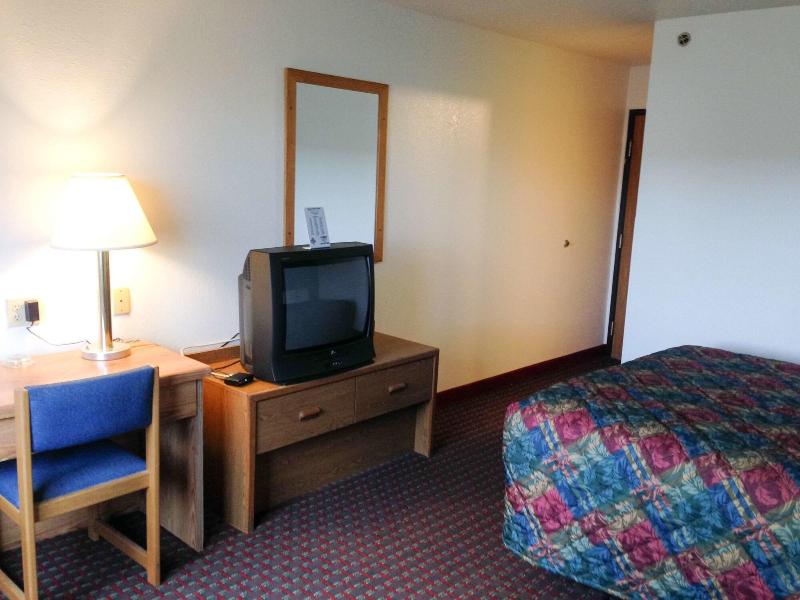 Motel 6 Sedalia, MO image