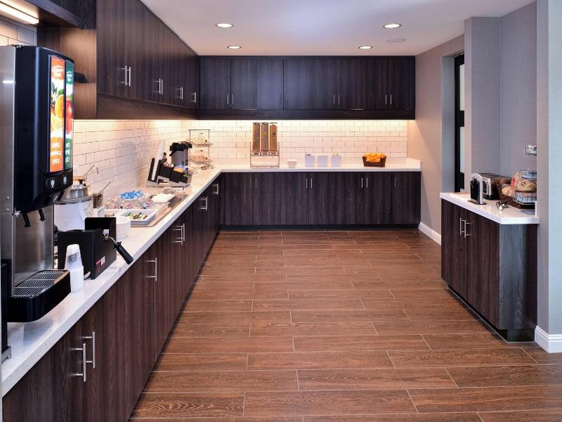 Residence Inn By Marriott Bakersfield West
