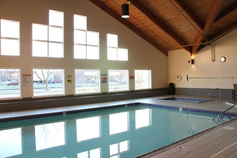 C'mon Inn Hotel & Suites image