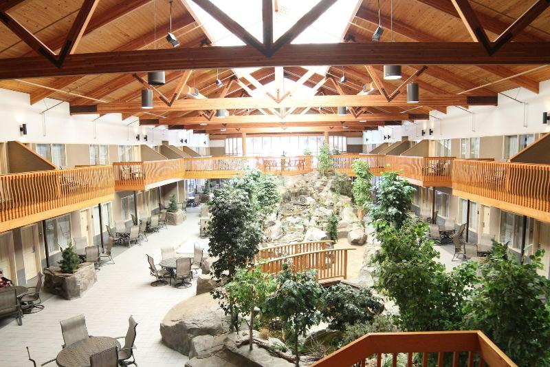 C'mon Inn Hotel & Suites image
