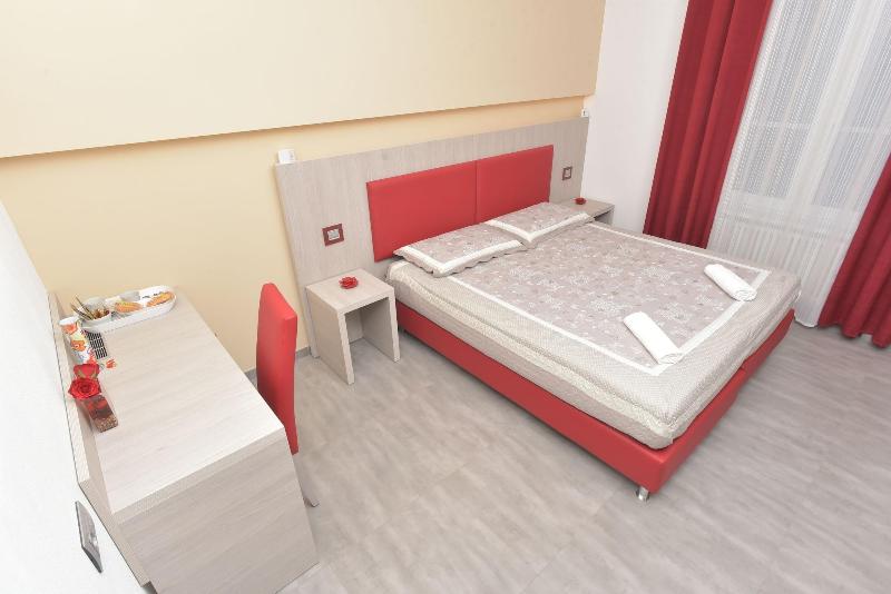 Eden Rooms image