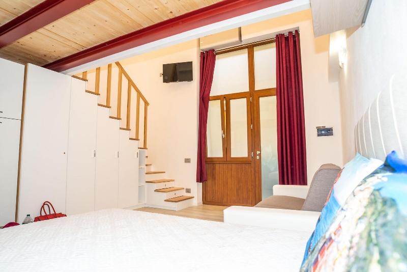 Eden Rooms image