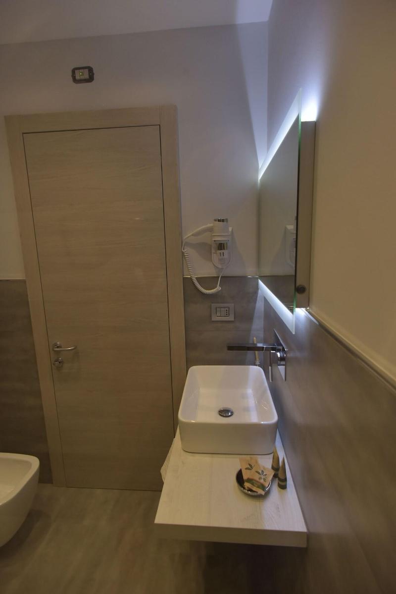 Eden Rooms image