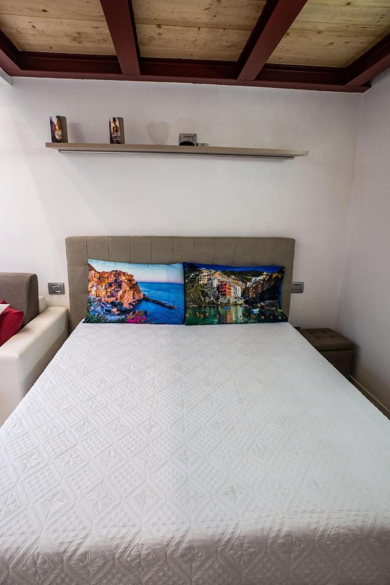 Eden Rooms image