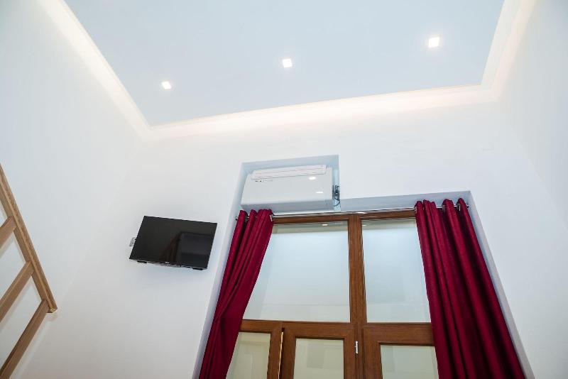 Eden Rooms image