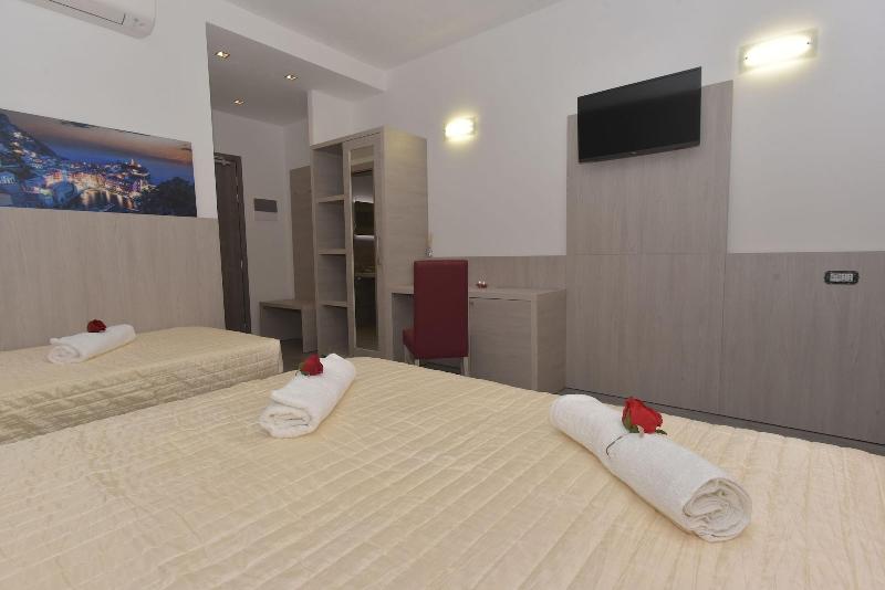 Eden Rooms image