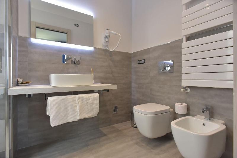 Eden Rooms image