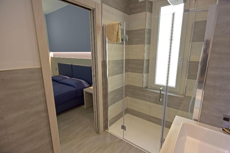Eden Rooms image