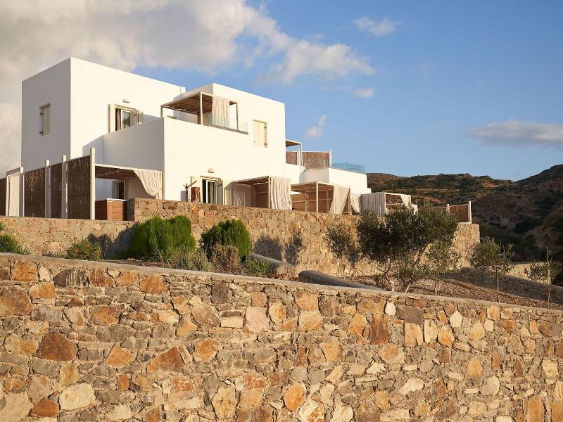 Volcano Luxury Suites Milos image