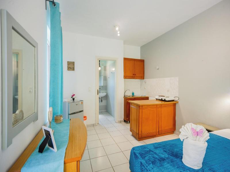 Velendzas Holidays image