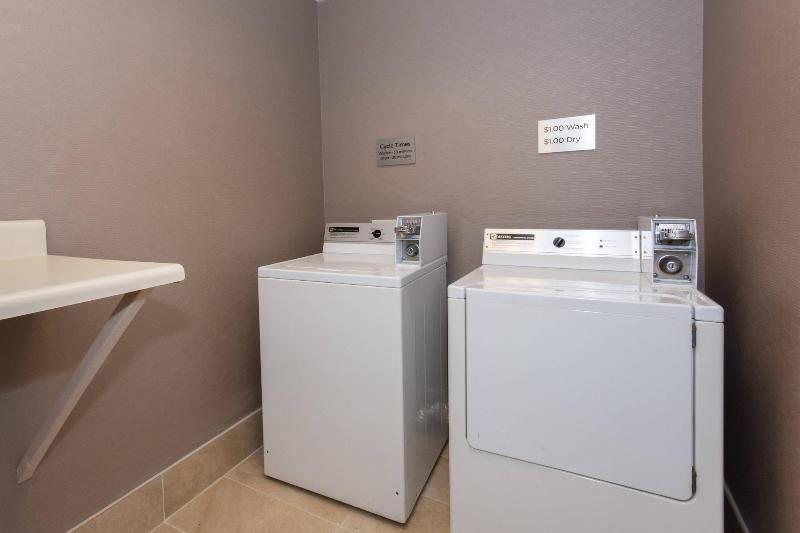 Courtyard By Marriott Charlotte Lake Norman image