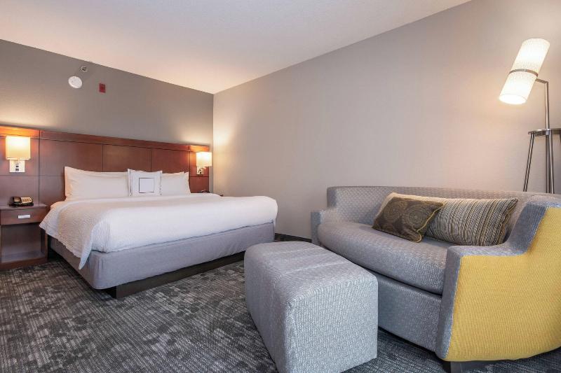 Courtyard By Marriott Charlotte Lake Norman image