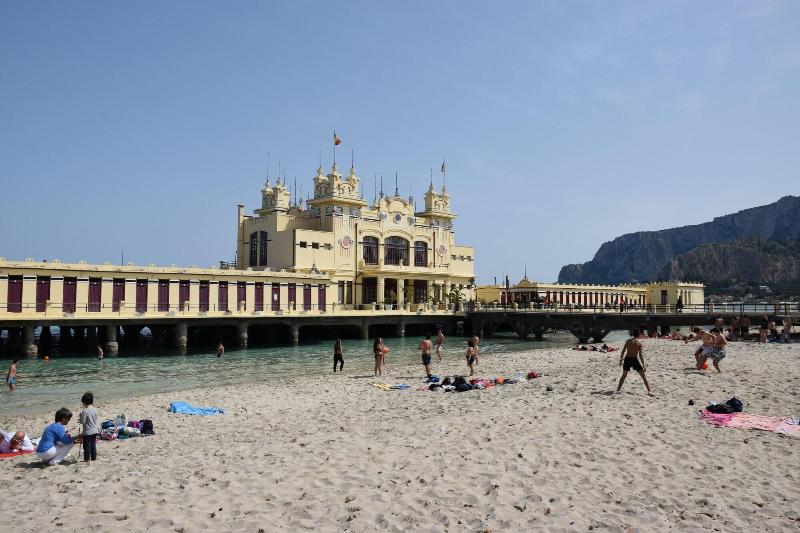 Palermo Mare Holidays image