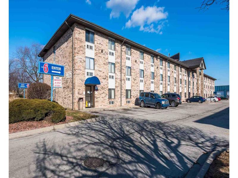 Motel 6 Bridgeview, Il image