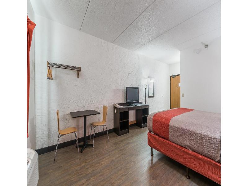 Motel 6 Bridgeview, Il image