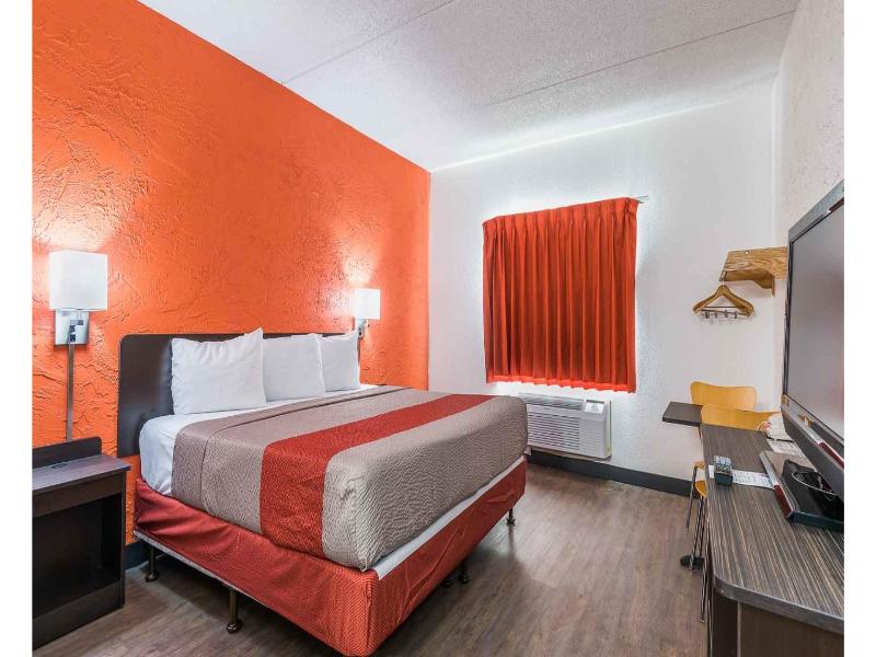 Motel 6 Bridgeview, Il image