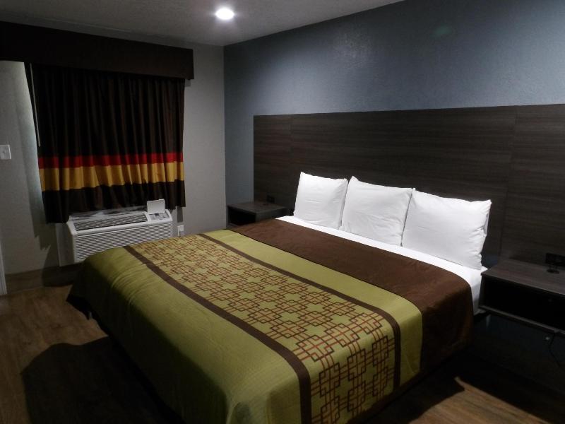 Southmore Boulevard Motel image