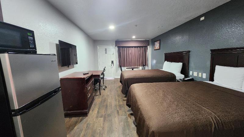 Express Inn Hobby image