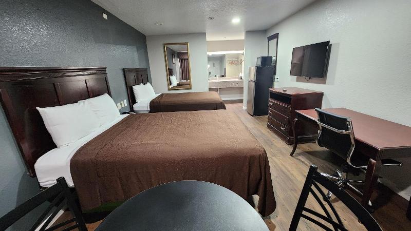 Express Inn Hobby image