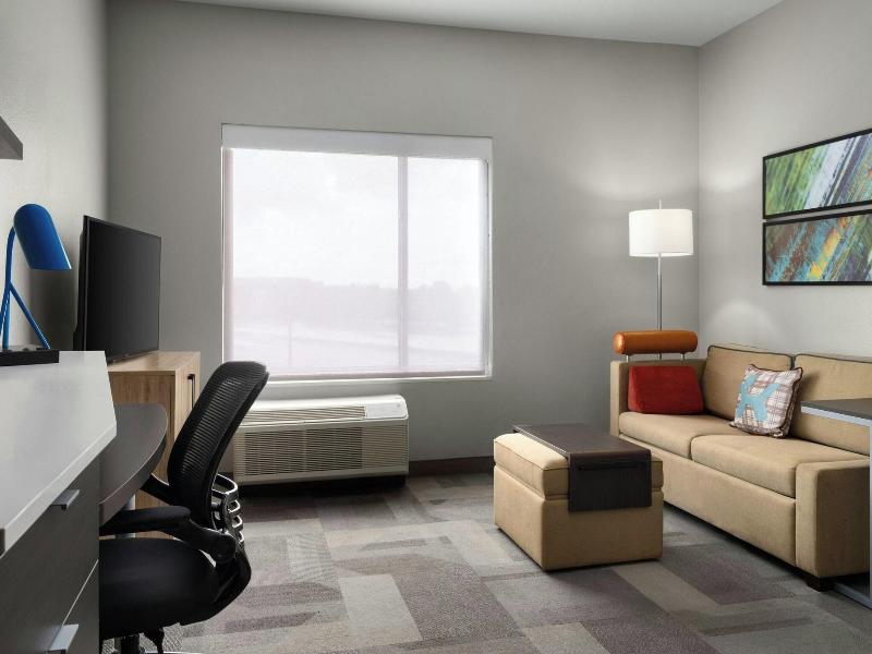 Towneplace Suites Houston Hobby Airport image