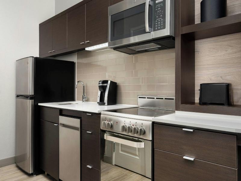 Towneplace Suites Houston Hobby Airport image