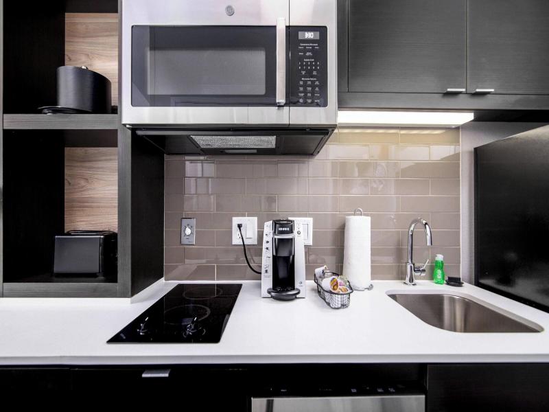 Towneplace Suites Houston Hobby Airport image