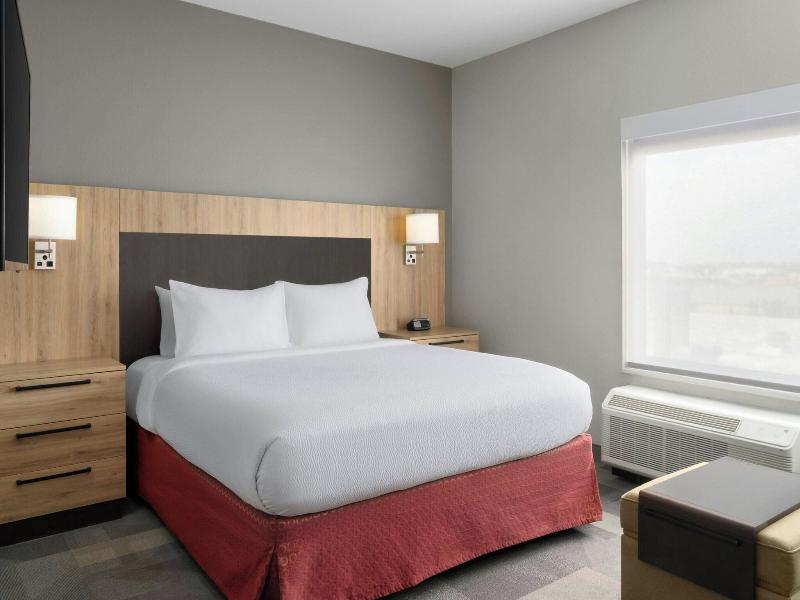 Towneplace Suites Houston Hobby Airport image