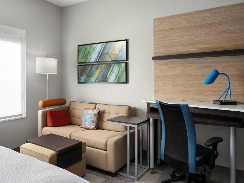 Towneplace Suites Houston Hobby Airport image