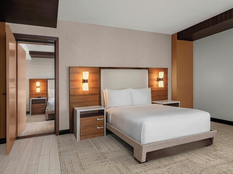 Jw Marriott Anaheim Resort image