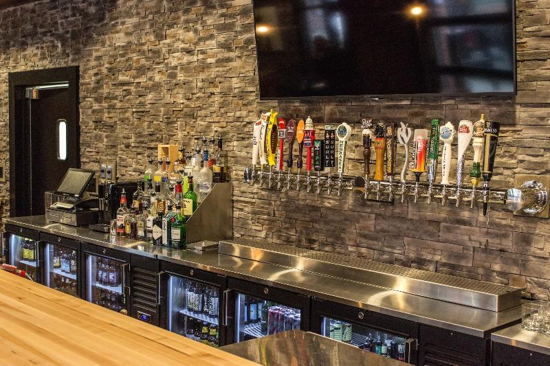 Cobblestone Hotel & Suites – Stevens Point image