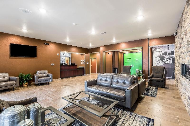 Cobblestone Hotel & Suites – Stevens Point image