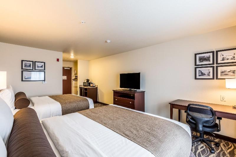 Cobblestone Hotel & Suites – Stevens Point image