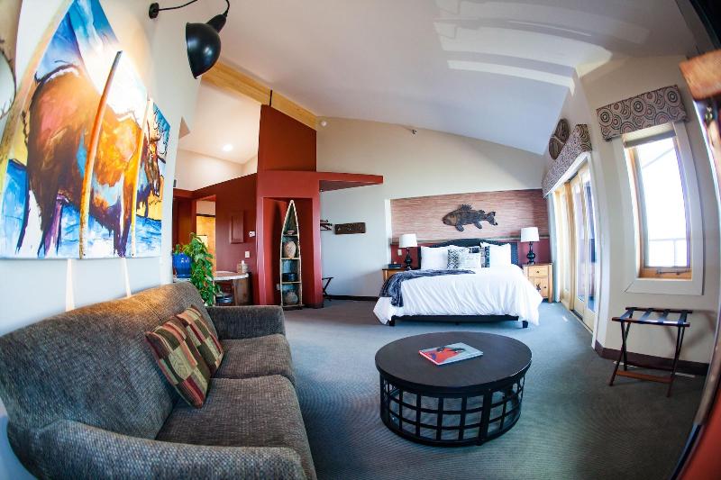 Blue Wave Inn image