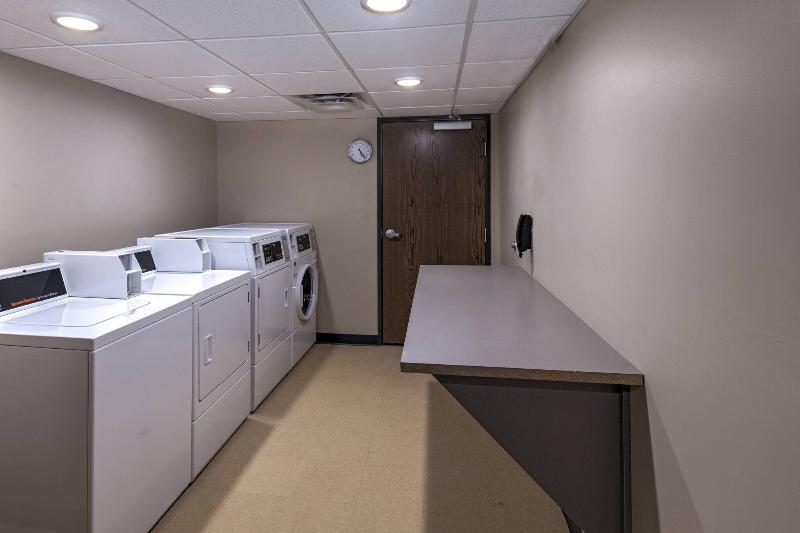 Fairfield Inn & Suites by Marriott Colorado Spring image