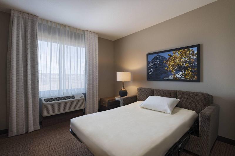 Fairfield Inn & Suites by Marriott Colorado Spring image