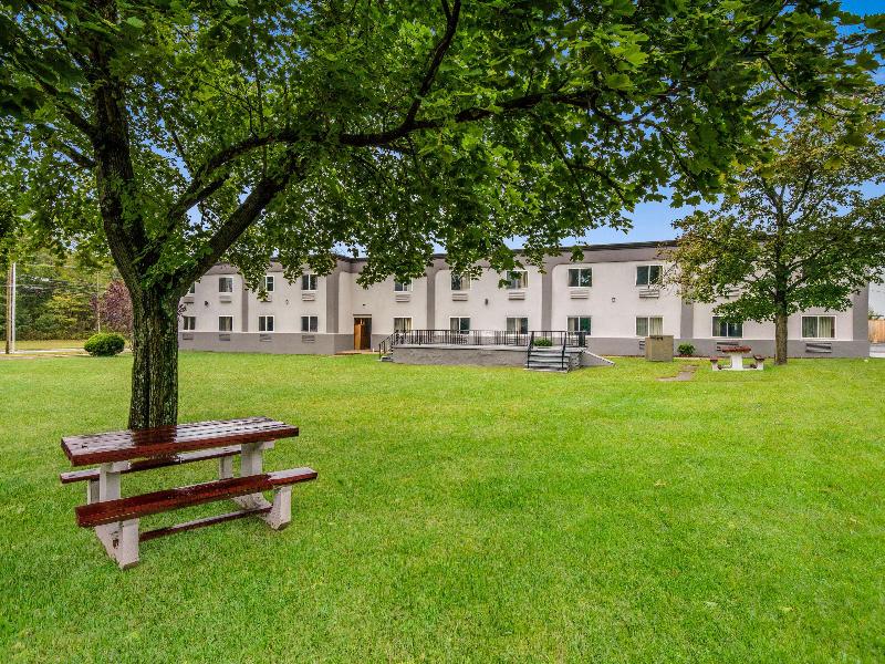 Motel 6 Tinton Falls, NJ – Neptune image