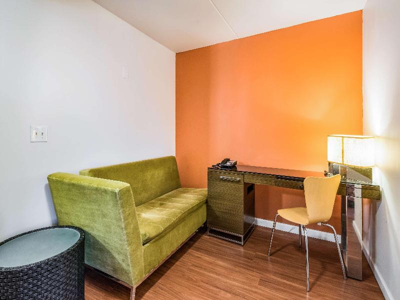 Motel 6 Tinton Falls, NJ – Neptune image