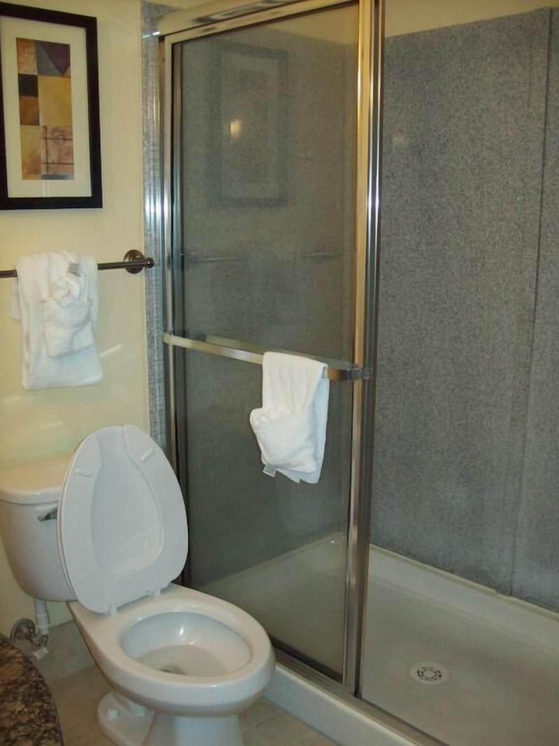 Relax Inn image