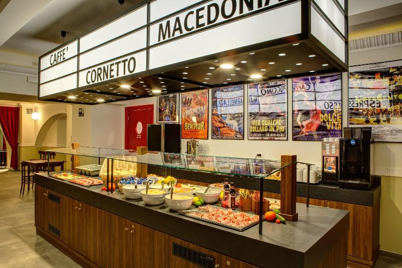 Meininger Roma Termini image