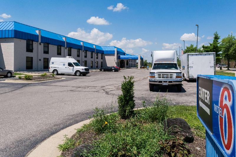 Motel 6 Richmond, IN image