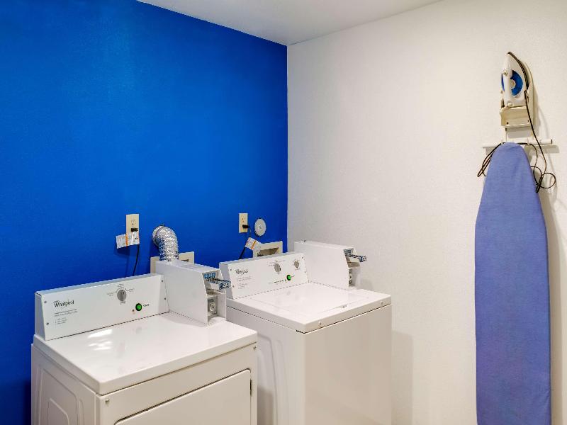 Motel 6 Richmond, IN image